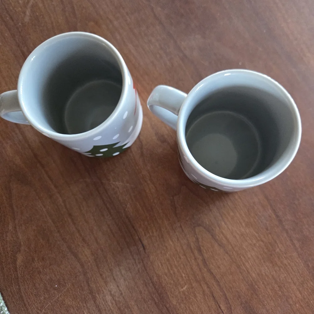 Crate & Barrel Joan Anderson 6oz Holiday Mugs Teddy Bear And Trees